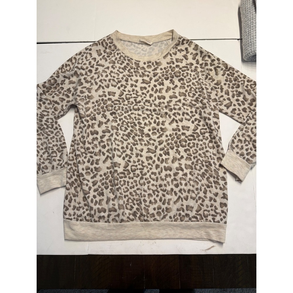 First Love by Lovelyn Leopard Print Raglan Sweatshirt Tan Brown Medium